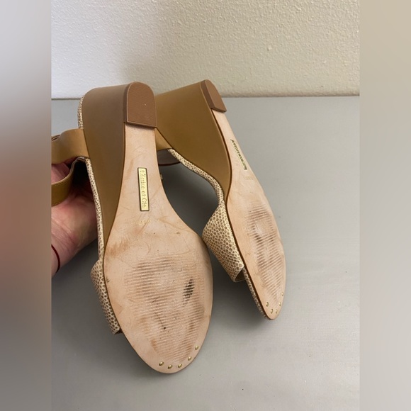 Louise at Cie Tan and Gold Wedge Sandals genuine leather, very comfort. S . 7.5M - Picture 8 of 8